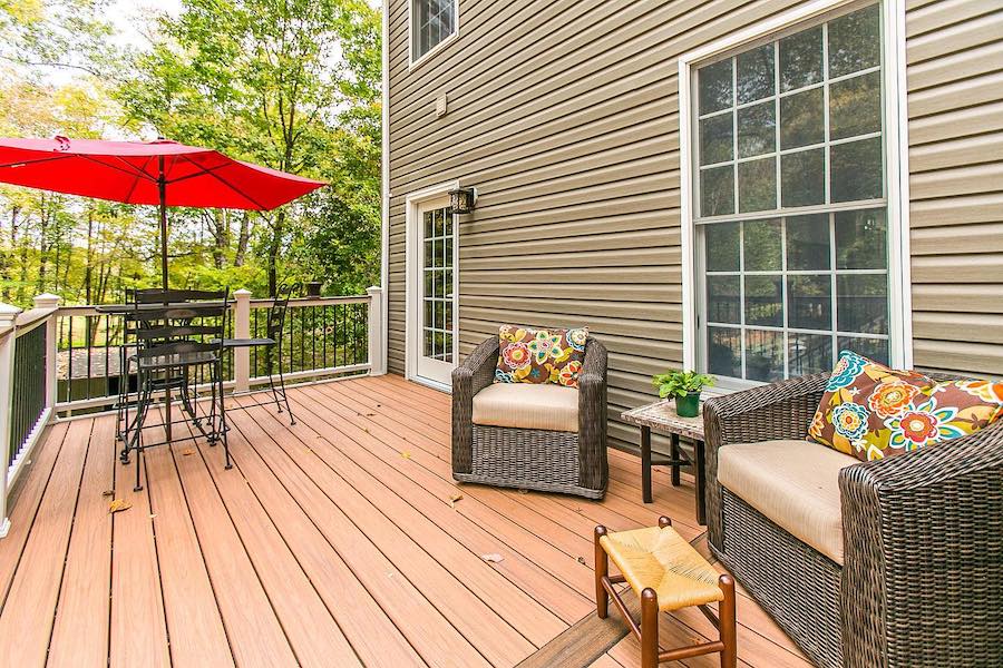 New deck in backyard